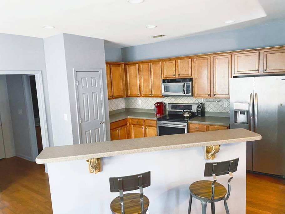 Entire Home Downtown Atl! Walk To Gwcc And More! Atlanta Eksteriør billede